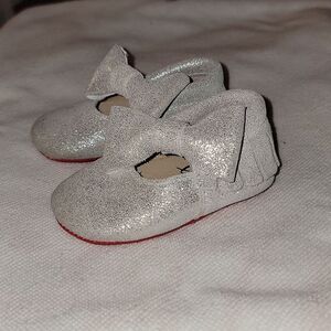 MONKEY FEET Bow & Tassles Leather Soft Sole Leather Moccasins Shoes 3-6 Months